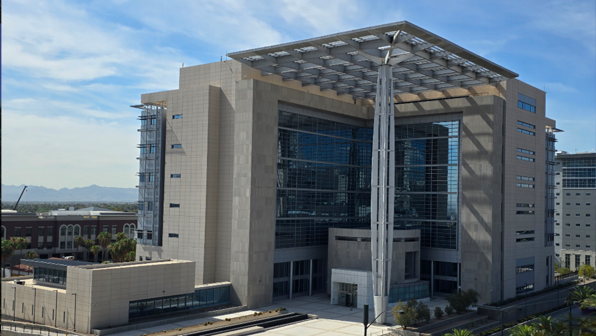 lloyd D. George Federal Building. Building is full of glass windows.