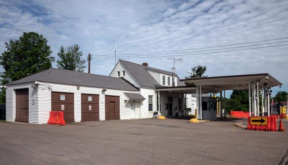 Border Inspection Station in Chateaugay