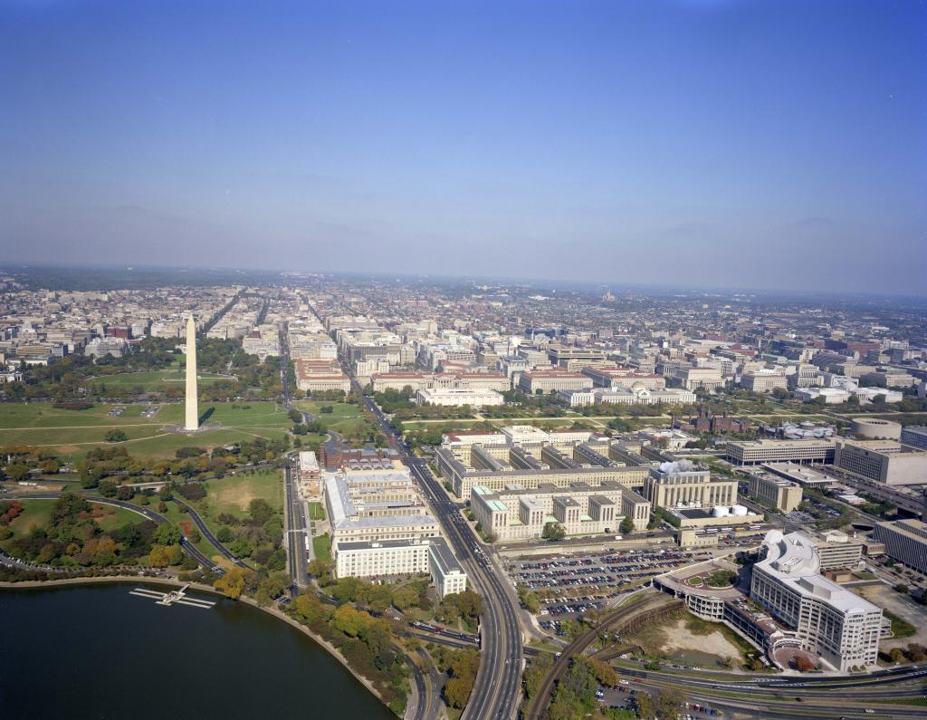 Liberty Loan federal building