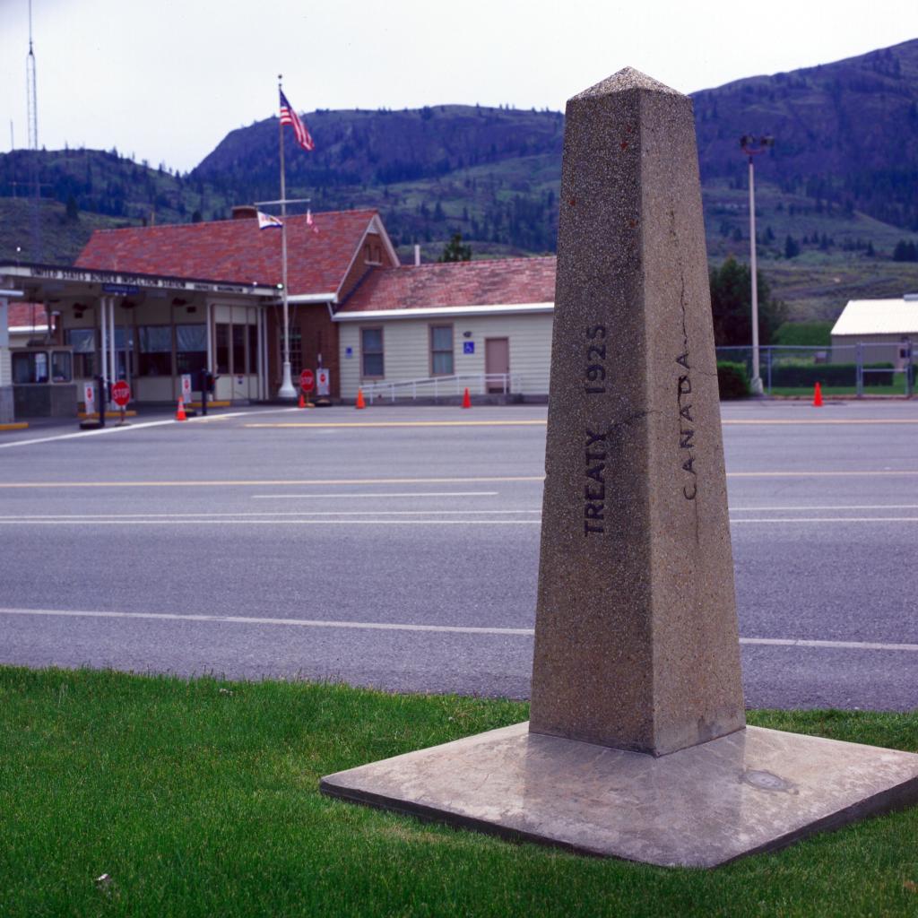 Photo of Oroville U.S. Border Station.