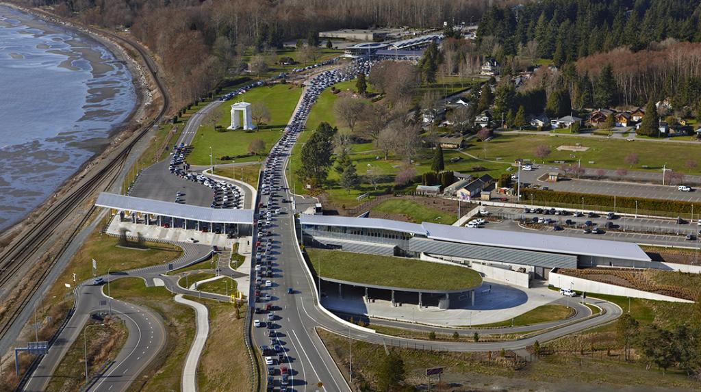 Photo of Peace Arch Land Port of Entry 