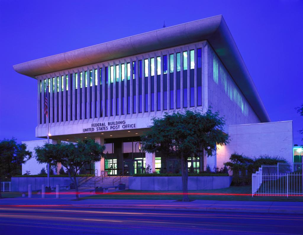 photo of Wenatchee Federal Building