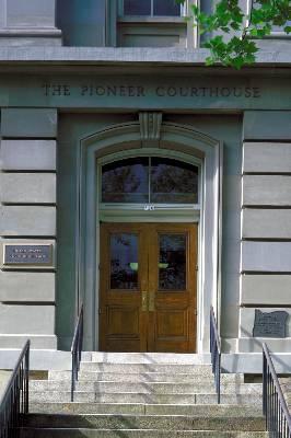 Photo of Pioneer Court House